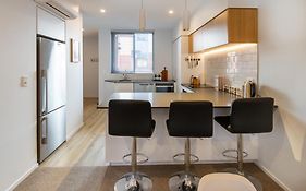 Central 2Br Townhouse With Free Carpark